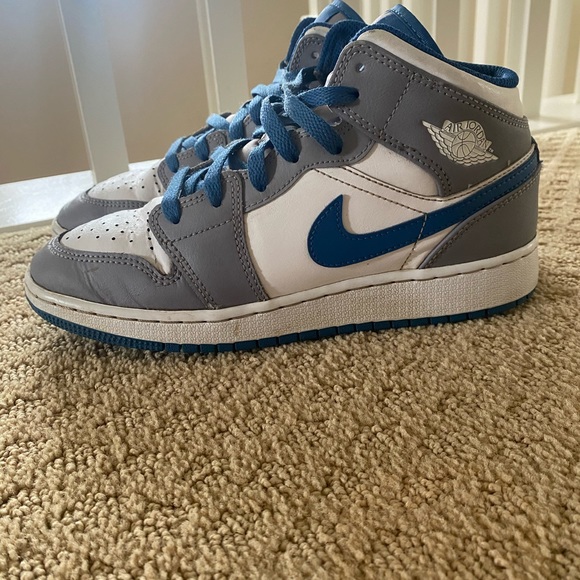 Nike Jordan ones - Picture 3 of 4